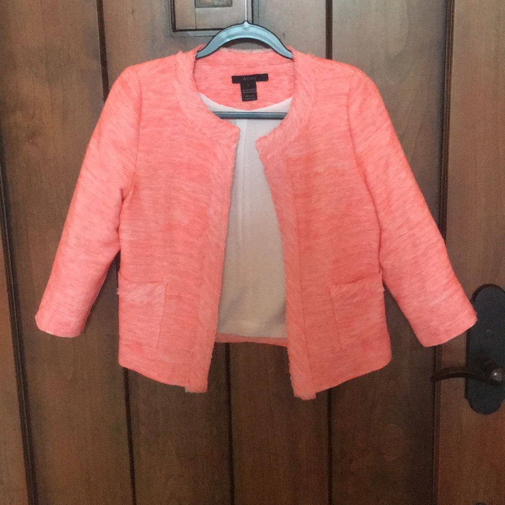 Half sleeve pink blazer
